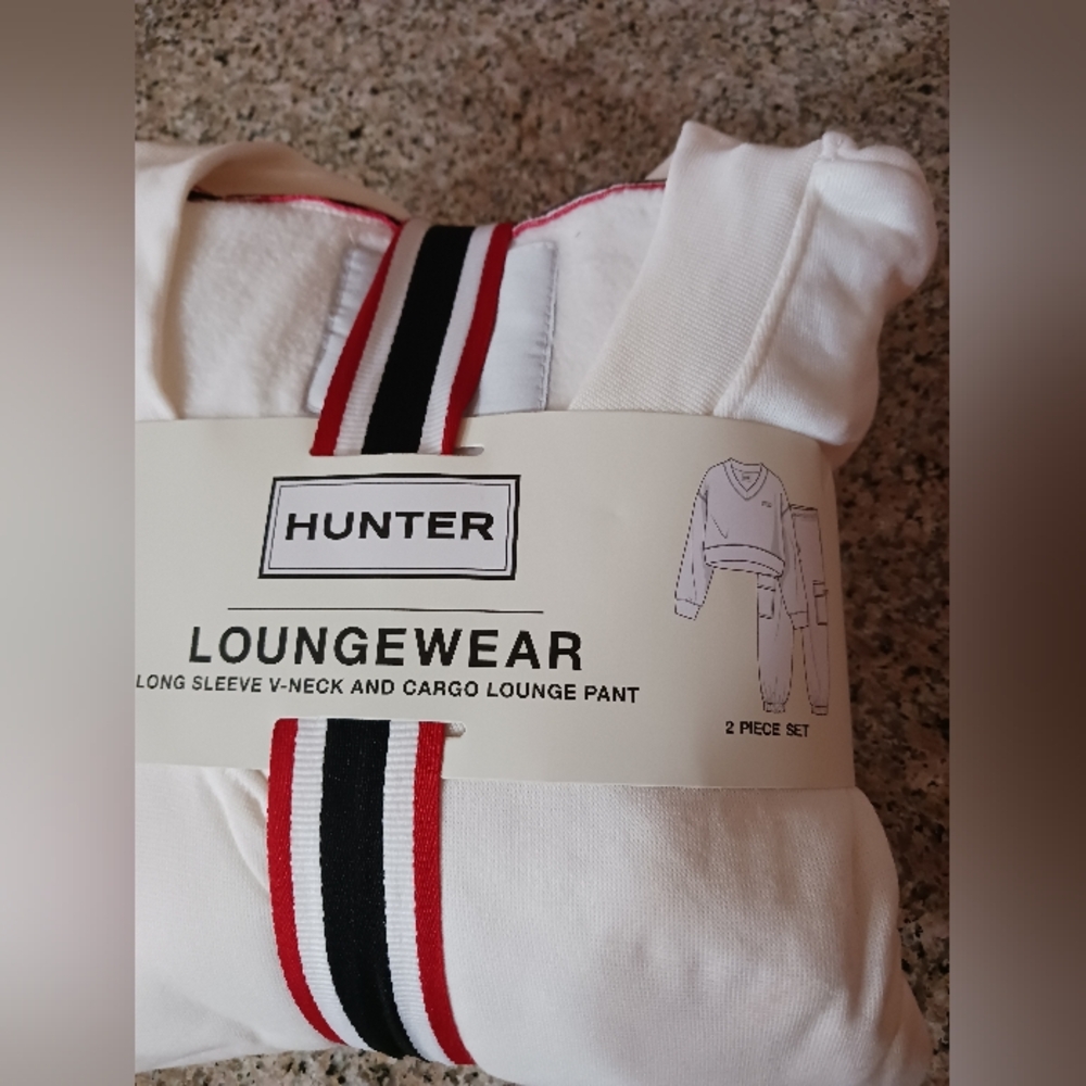 Hunter Women's White  Lounge Set